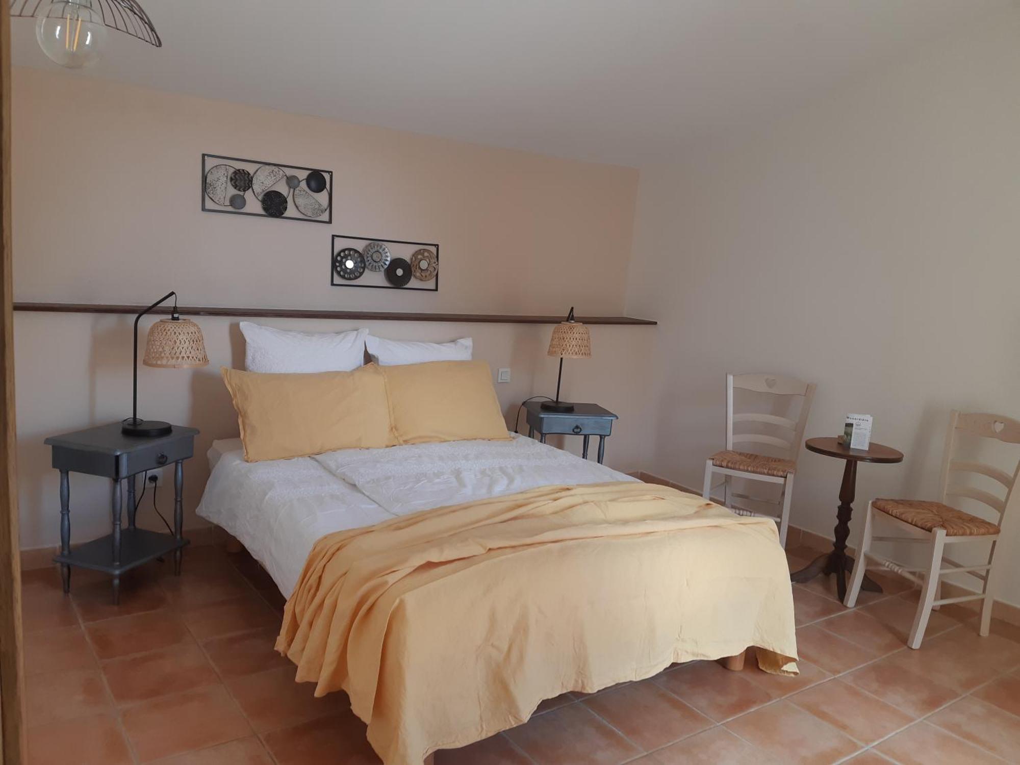 Chambres D'Hotes, B&B La Musardiere Alba-la-Romaine Dış mekan fotoğraf